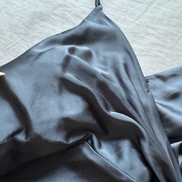 Astr | midi dress - Picture 7 of 9